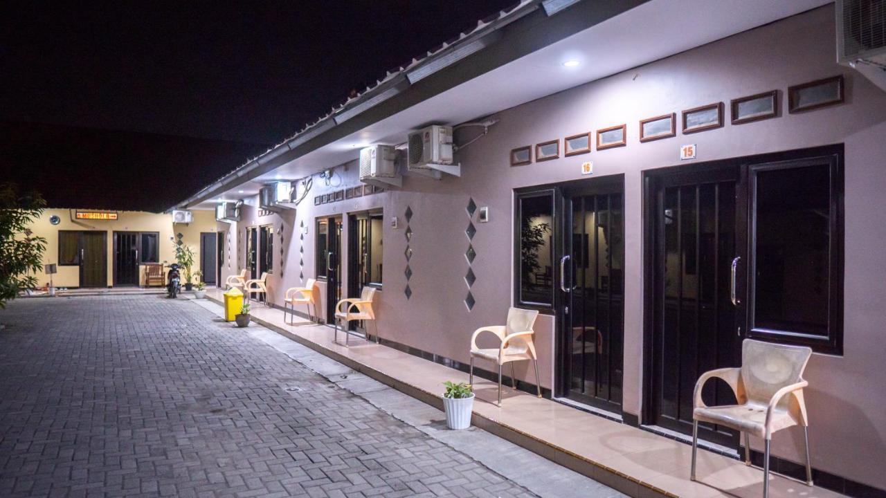 Sitiinggil Guest House Syariah Теґал Екстер'єр фото
