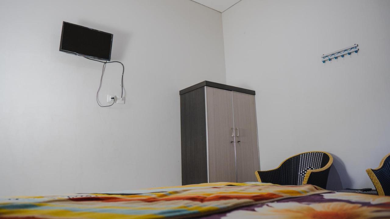 Sitiinggil Guest House Syariah Теґал Екстер'єр фото